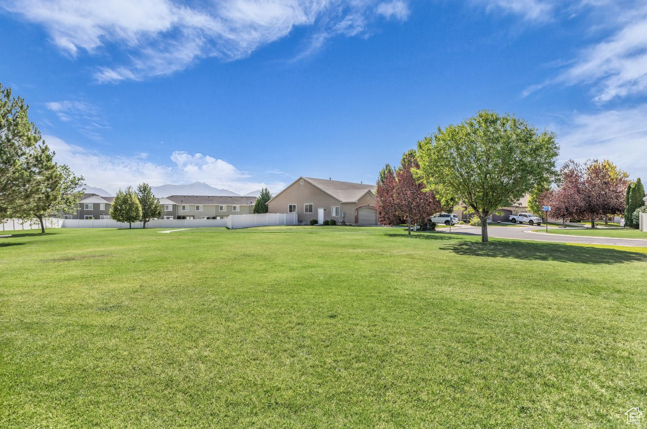 Herriman, Utah, 84096, United States, 3 Bedrooms Bedrooms, ,2 BathroomsBathrooms,Residential,For Sale,1902167