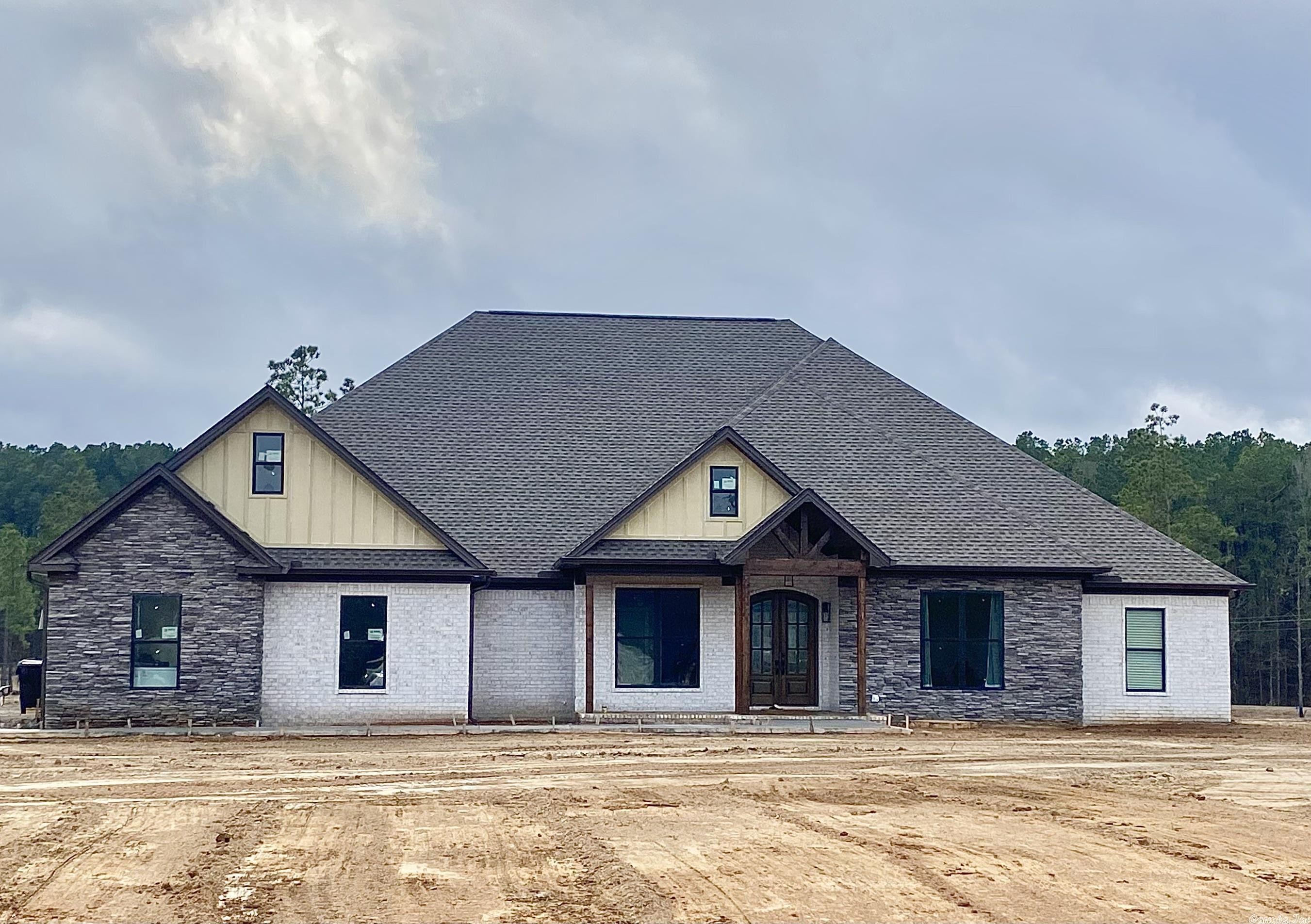 Sheridan, Arkansas, 72150, United States, 5 Bedrooms Bedrooms, ,4 BathroomsBathrooms,Residential,For Sale,1935077