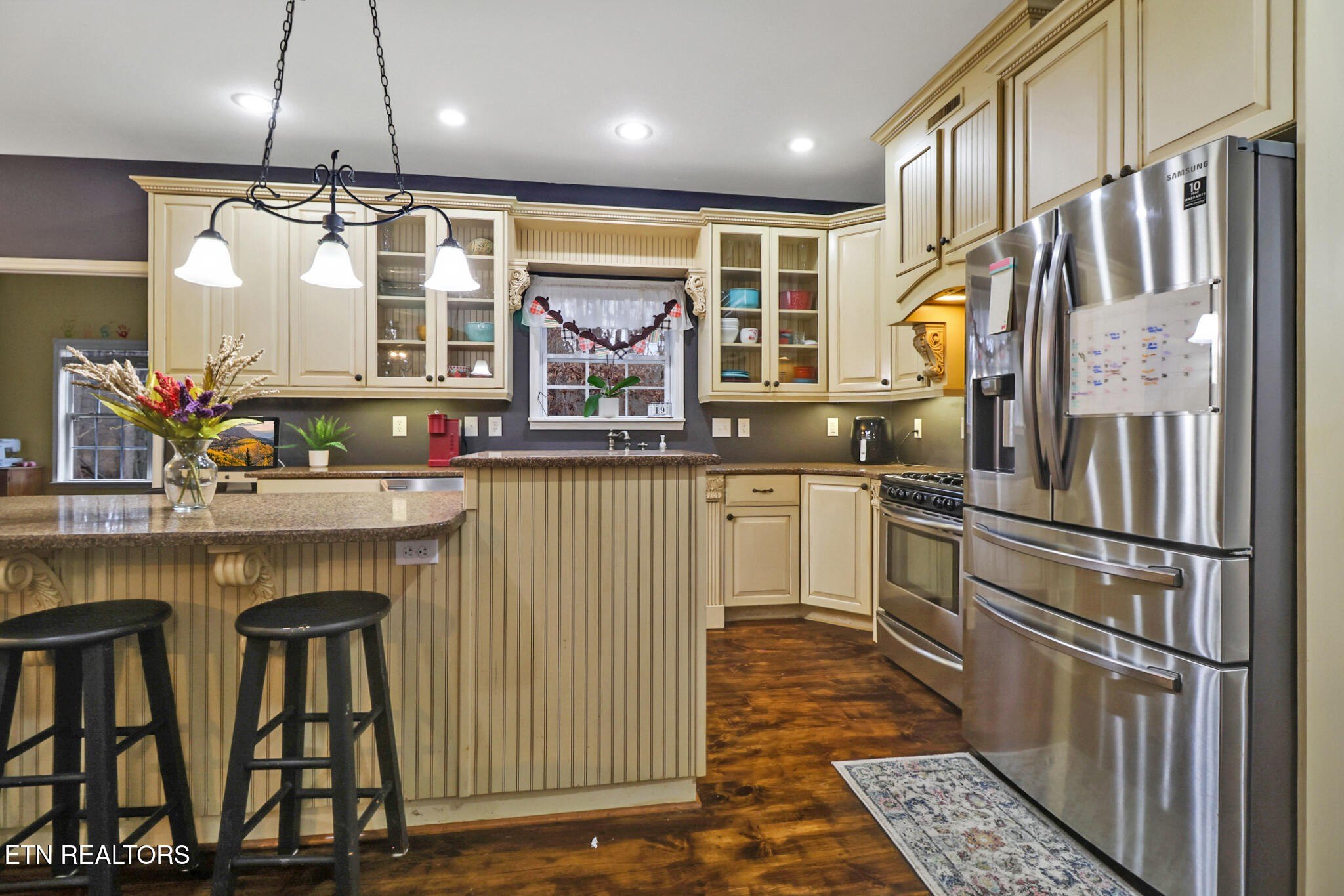 Crossville, Tennessee, 38572, United States, 2 Bedrooms Bedrooms, ,3 BathroomsBathrooms,Residential,For Sale,1998694