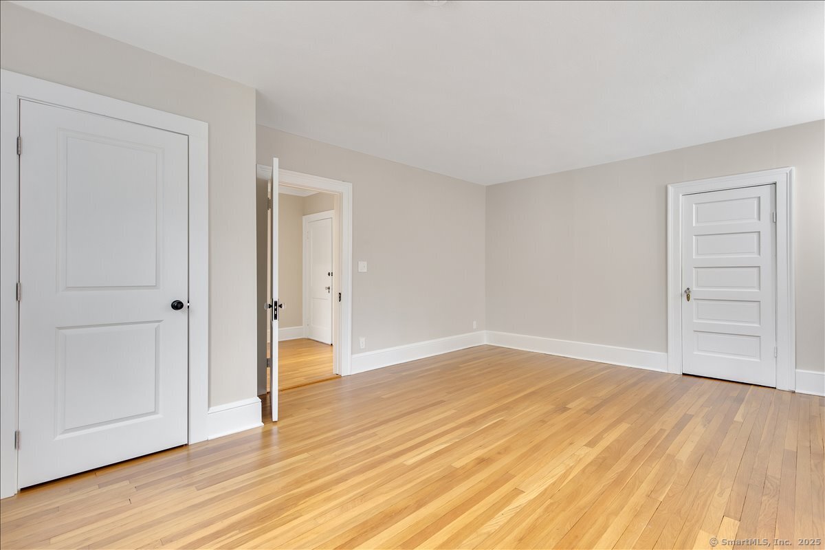 Wethersfield, Connecticut, 06109, United States, 6 Bedrooms Bedrooms, ,3 BathroomsBathrooms,Residential,For Sale,2007833