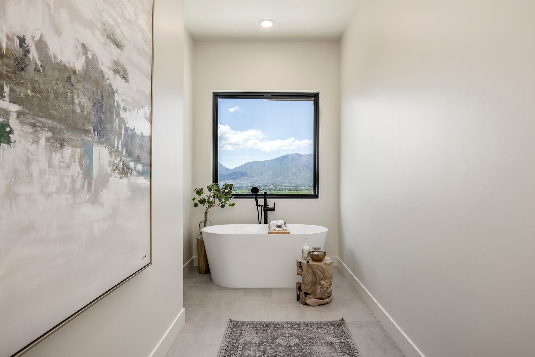  Upgraded Luxury Living with Panoramic Mountain Views - 物件實景