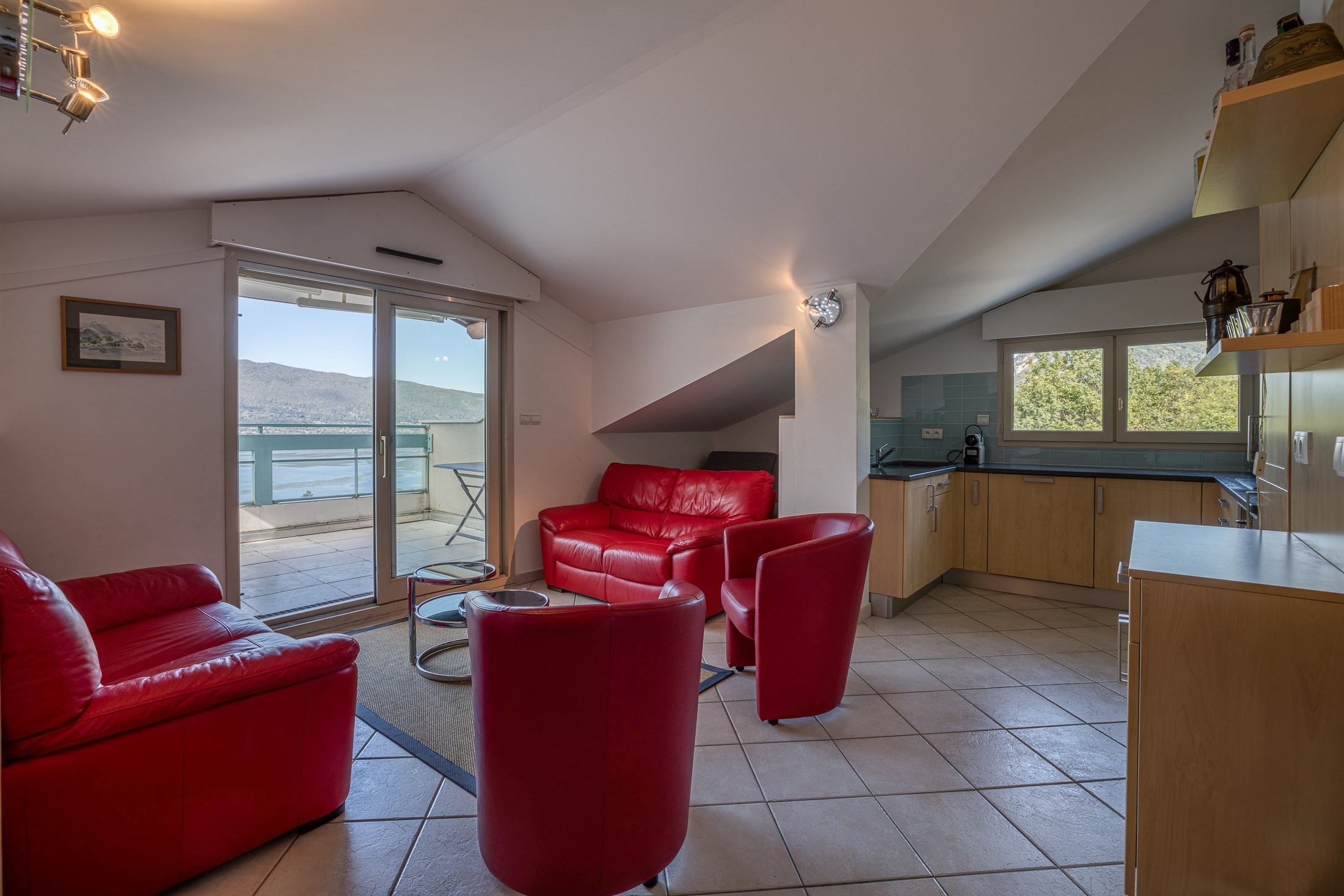 Talloires, top-floor apartment with exceptional views over Lake Annecy. - 物件實景