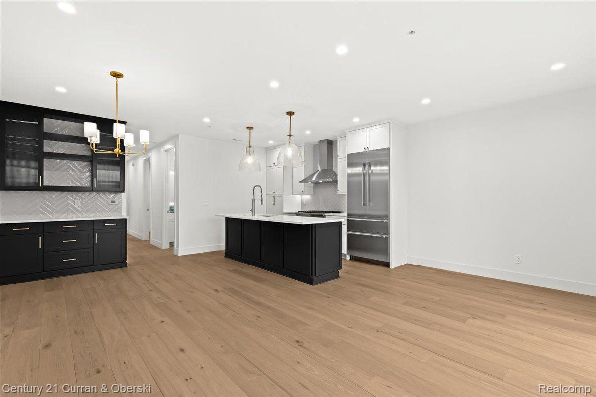 Northville, Michigan, 48167, United States, 2 Bedrooms Bedrooms, ,2 BathroomsBathrooms,Residential,For Sale,1701304