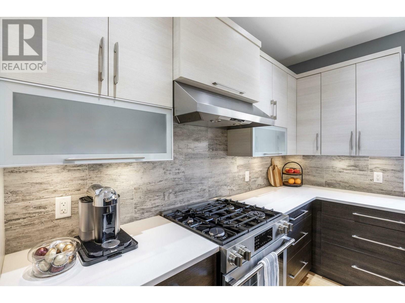 KELOWNA, British Columbia, V1P 1T1, CA, 4 Bedrooms Bedrooms, ,3 BathroomsBathrooms,Residential,For Sale,1837961