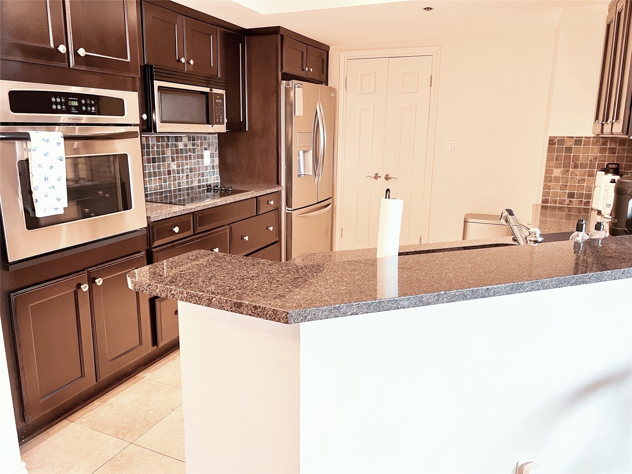 Dallas, Texas, 75225, United States, 2 Bedrooms Bedrooms, ,2 BathroomsBathrooms,Residential,For Sale,1980398