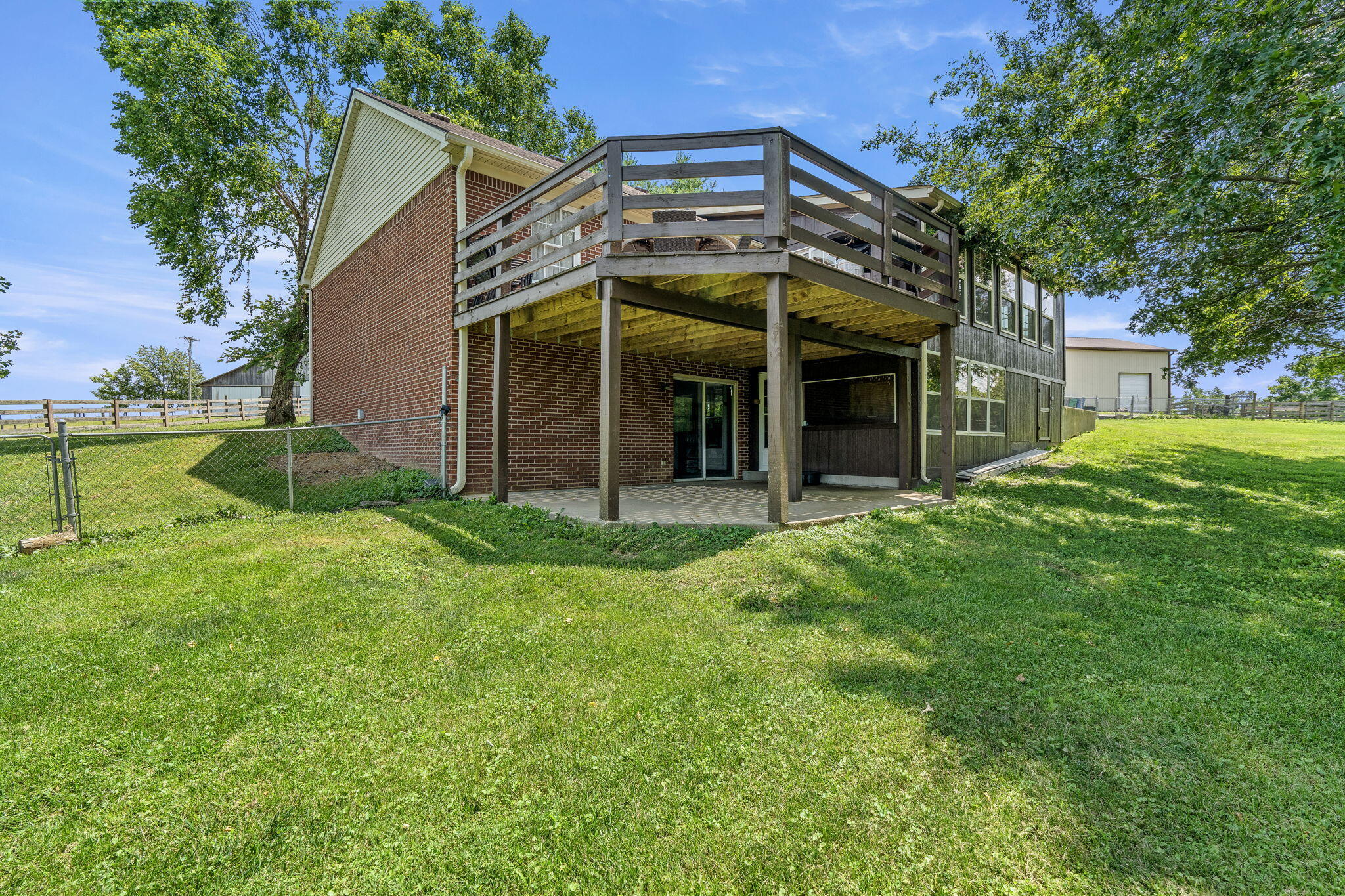 Waddy, Kentucky, 40076, United States, 3 Bedrooms Bedrooms, ,2 BathroomsBathrooms,Residential,For Sale,1979583