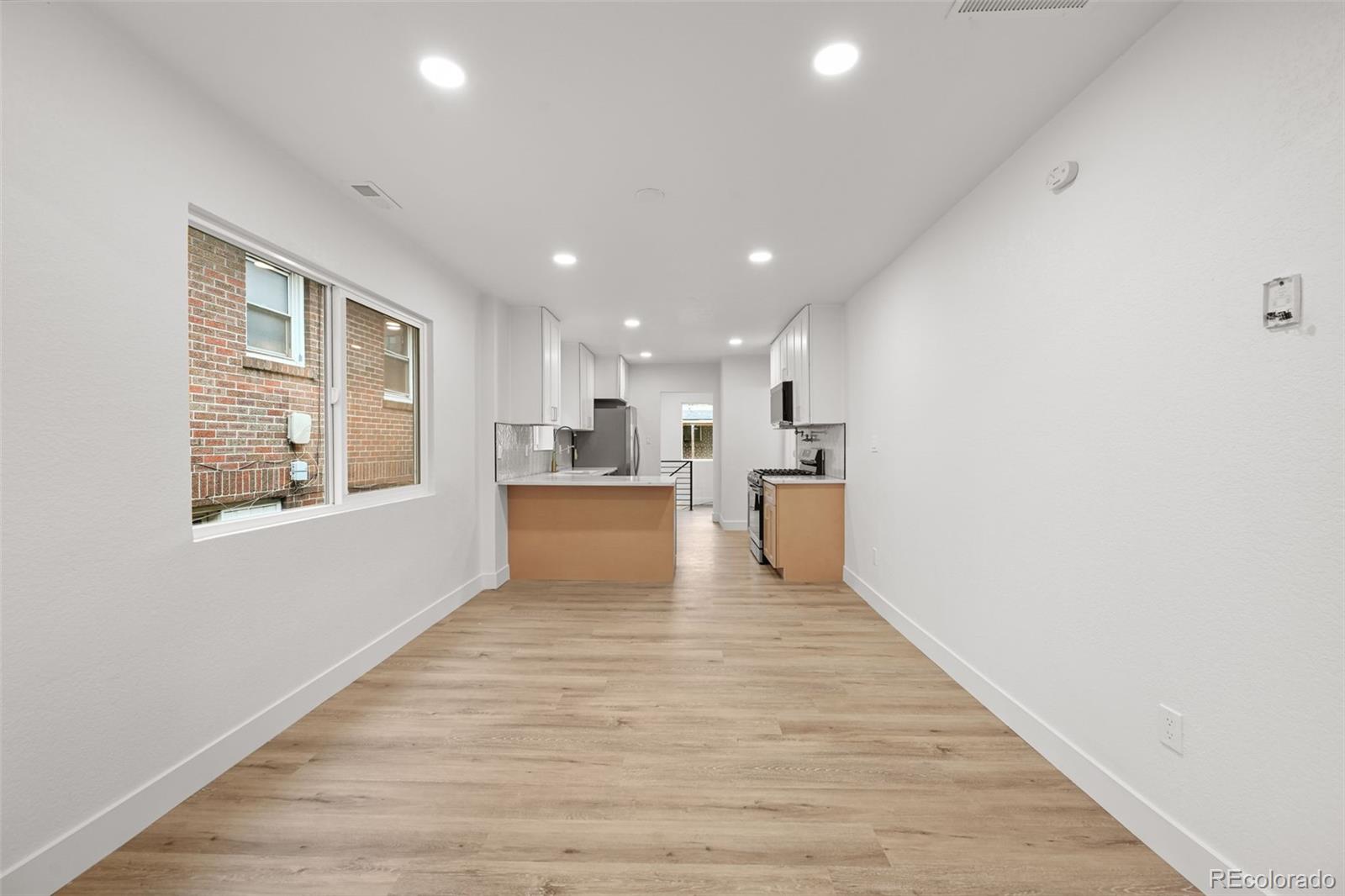 Denver, Colorado, 80212, United States, 4 Bedrooms Bedrooms, ,3 BathroomsBathrooms,Residential,For Sale,1941904