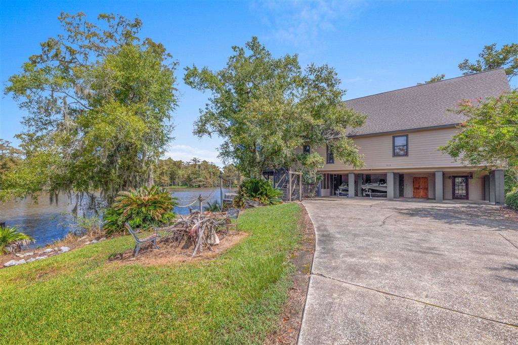 Lake Charles, Louisiana, 70615, United States, 3 Bedrooms Bedrooms, ,3 BathroomsBathrooms,Residential,For Sale,1926503