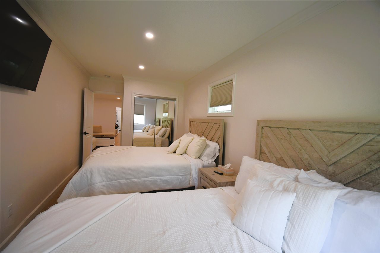 Alanson, Michigan, 49706, United States, 5 Bedrooms Bedrooms, ,3 BathroomsBathrooms,Residential,For Sale,1876087