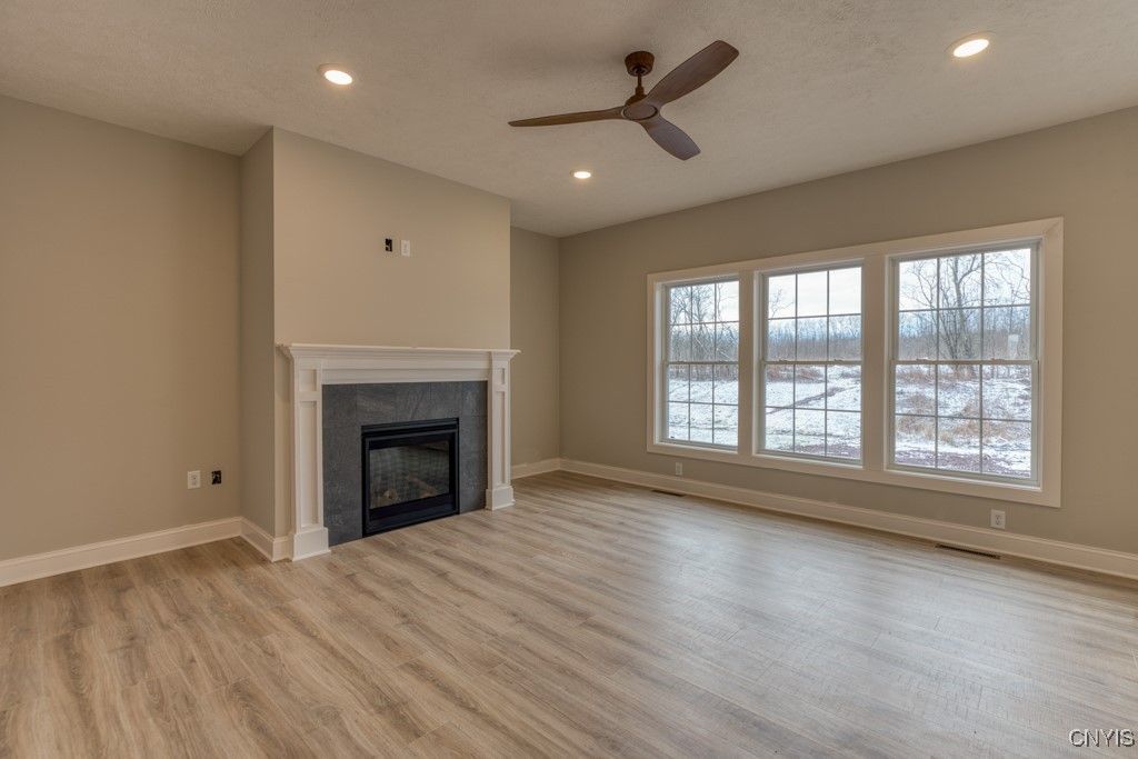 Baldwinsville, New York, 13027, United States, 4 Bedrooms Bedrooms, ,3 BathroomsBathrooms,Residential,For Sale,1906814