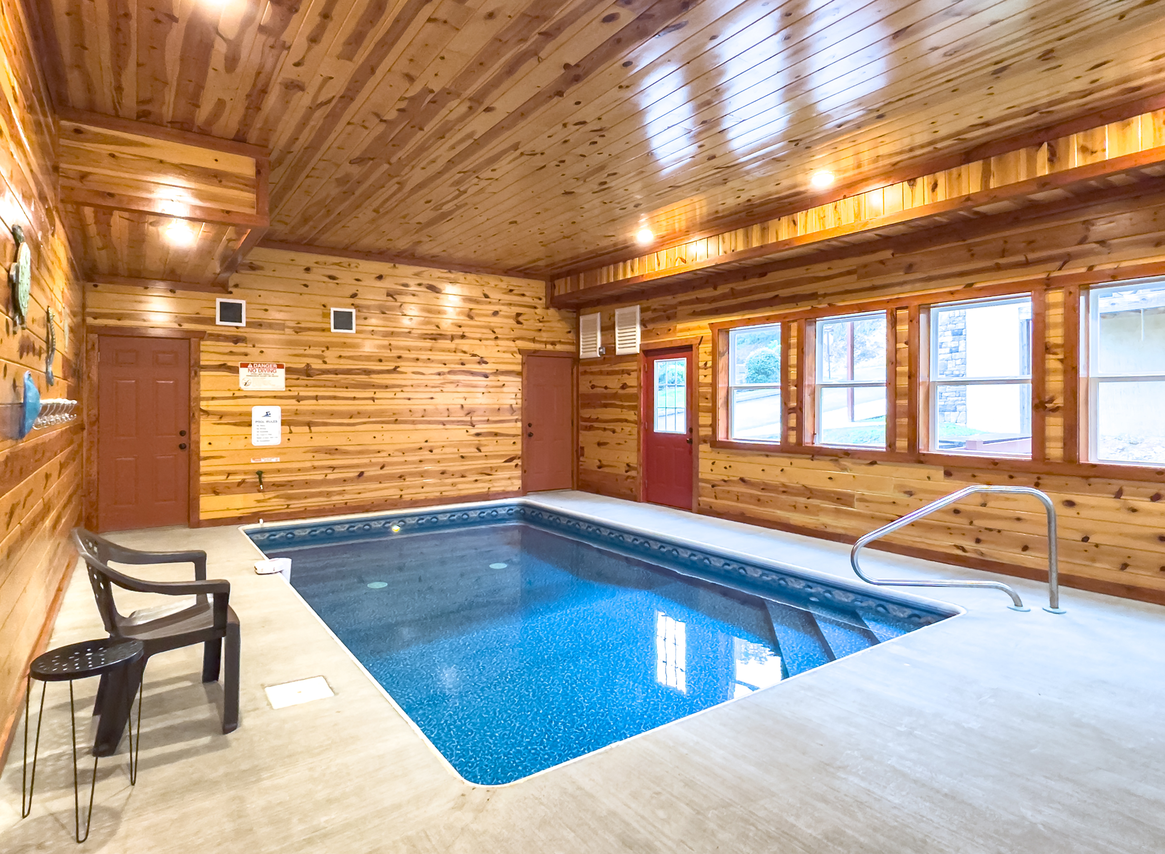 Sevierville, Tennessee, 37862, United States, 6 Bedrooms Bedrooms, ,7 BathroomsBathrooms,Residential,For Sale,1798299
