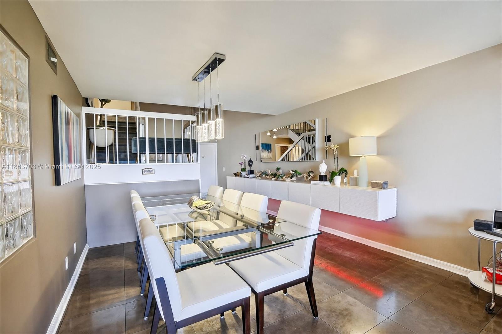 Pembroke Pines, Florida, 33026, United States, 3 Bedrooms Bedrooms, ,3 BathroomsBathrooms,Residential,For Sale,1927070
