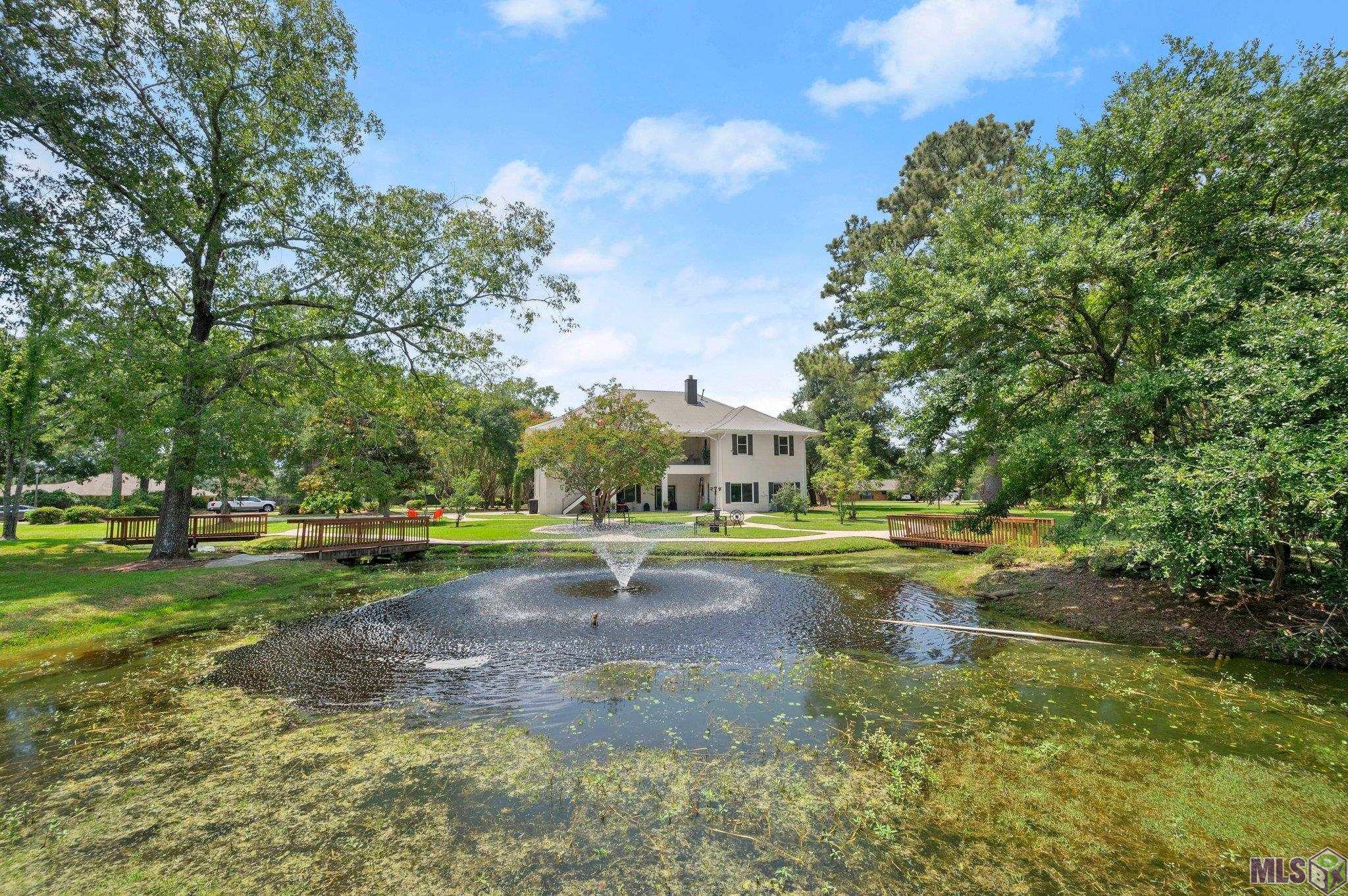 Baton Rouge, Louisiana, 70818, United States, 5 Bedrooms Bedrooms, ,4 BathroomsBathrooms,Residential,For Sale,1899347