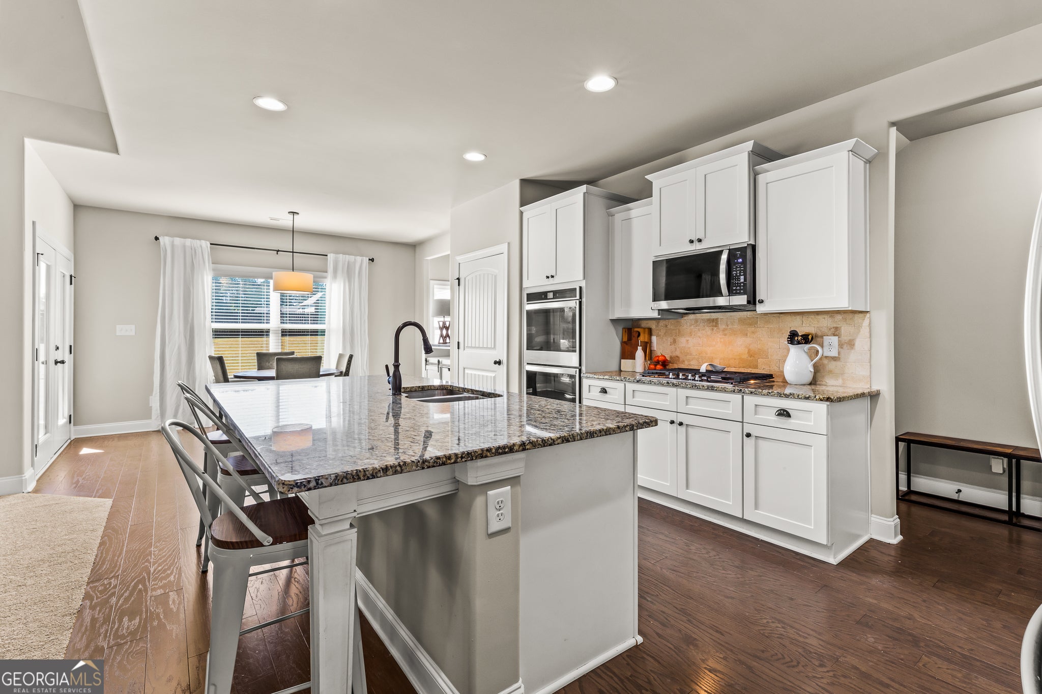 Senoia, Georgia, 30276, United States, 4 Bedrooms Bedrooms, ,3 BathroomsBathrooms,Residential,For Sale,1990817