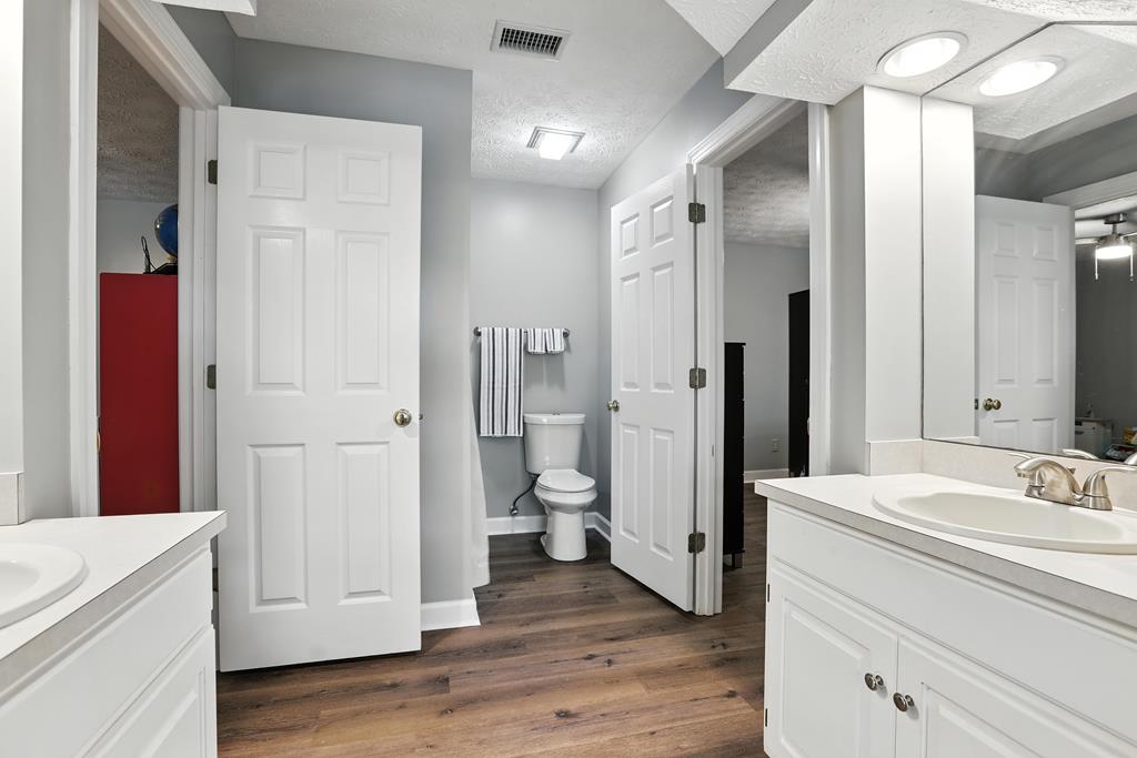 Columbus, Georgia, 31904, United States, 4 Bedrooms Bedrooms, ,4 BathroomsBathrooms,Residential,For Sale,1905895