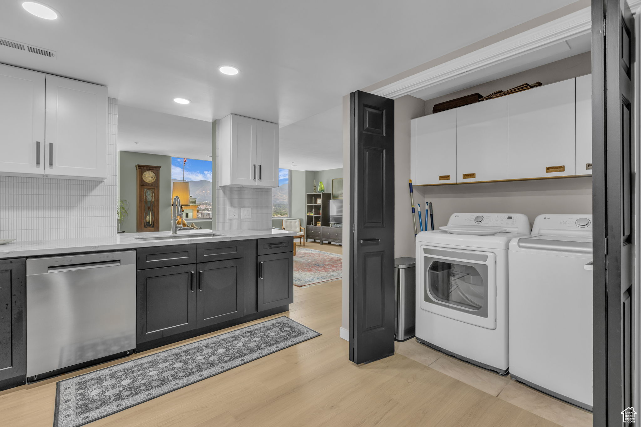 Salt Lake City, Utah, 84101, United States, 2 Bedrooms Bedrooms, ,1 BathroomBathrooms,Residential,For Sale,1898855