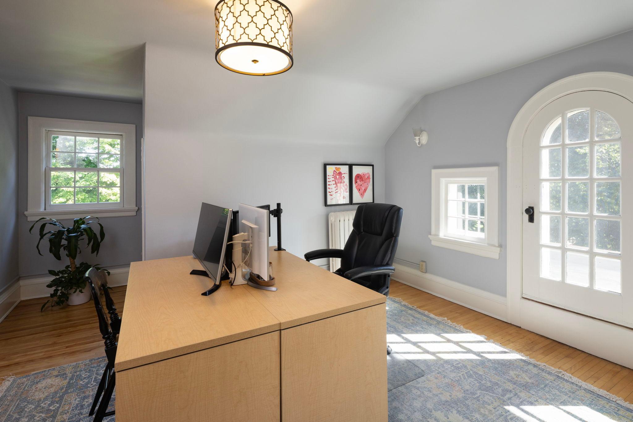 Minneapolis, Minnesota, 55405, United States, 5 Bedrooms Bedrooms, ,3 BathroomsBathrooms,Residential,For Sale,2000918