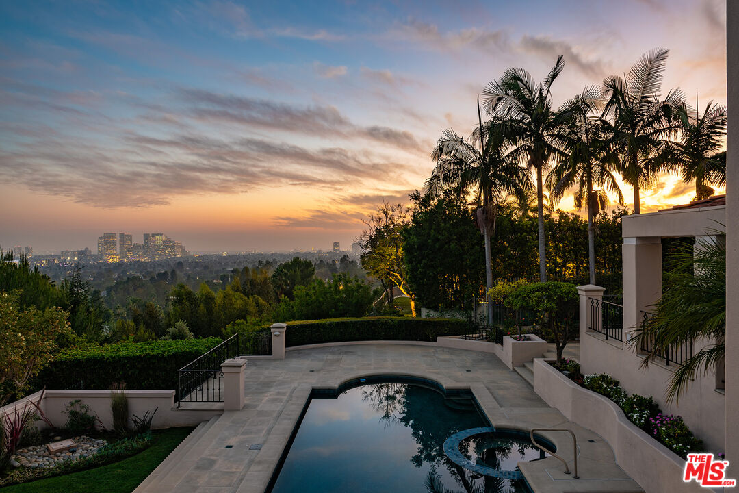 Beverly Hills, California, 90210, United States, 5 Bedrooms Bedrooms, ,4 BathroomsBathrooms,Residential,For Sale,1991118