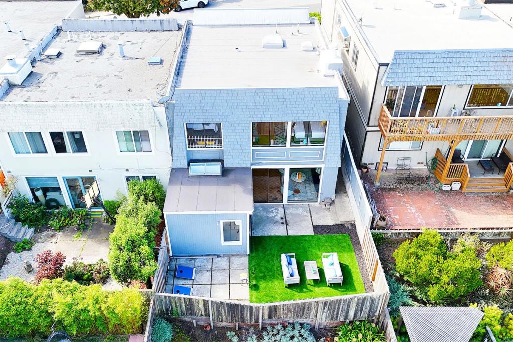 San Francisco, California, 94131, United States, 3 Bedrooms Bedrooms, ,3 BathroomsBathrooms,Residential,For Sale,1974039