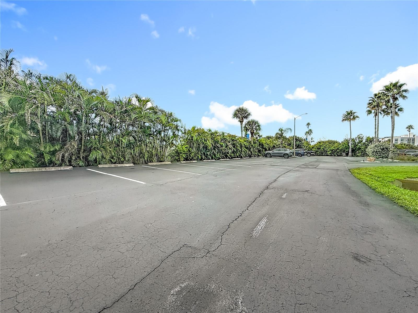 Madeira Beach, Florida, 33708, United States, 2 Bedrooms Bedrooms, ,2 BathroomsBathrooms,Residential,For Sale,1985682