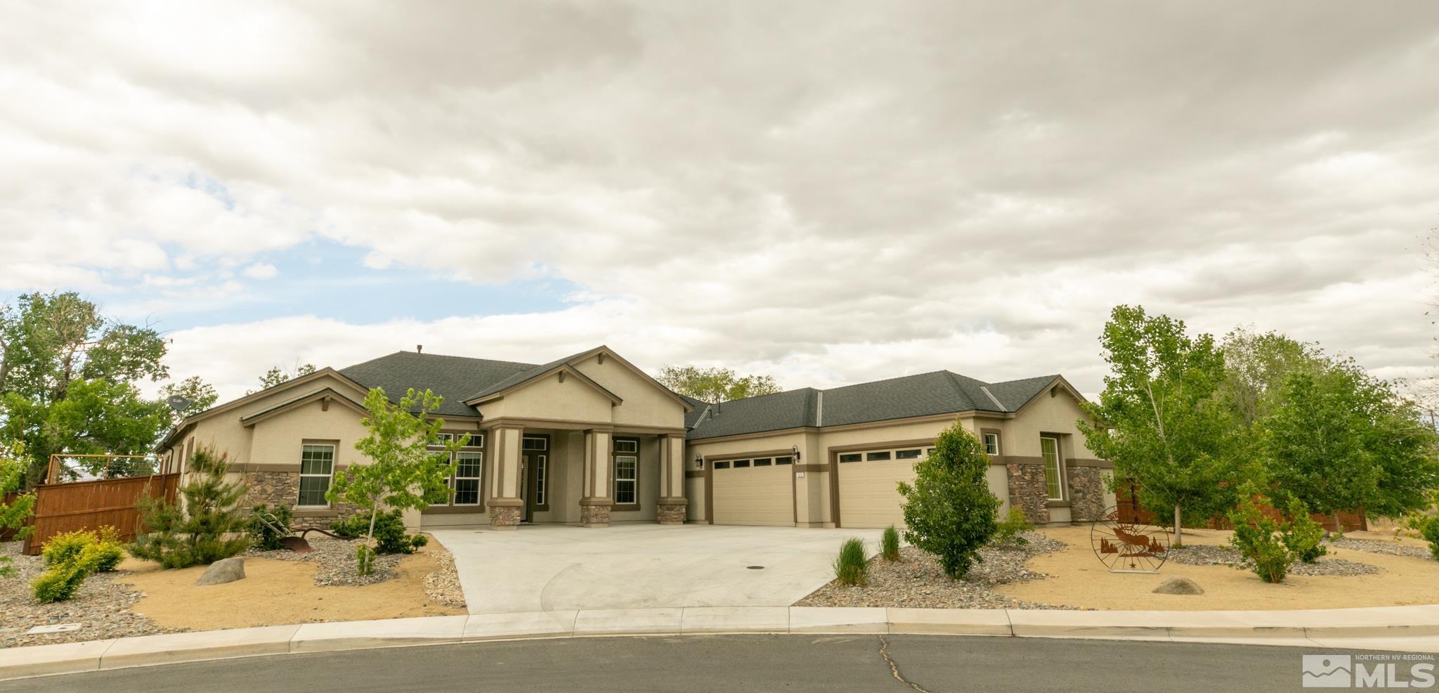 Fernley, Nevada, 89408, United States, 5 Bedrooms Bedrooms, ,4 BathroomsBathrooms,Residential,For Sale,1940362
