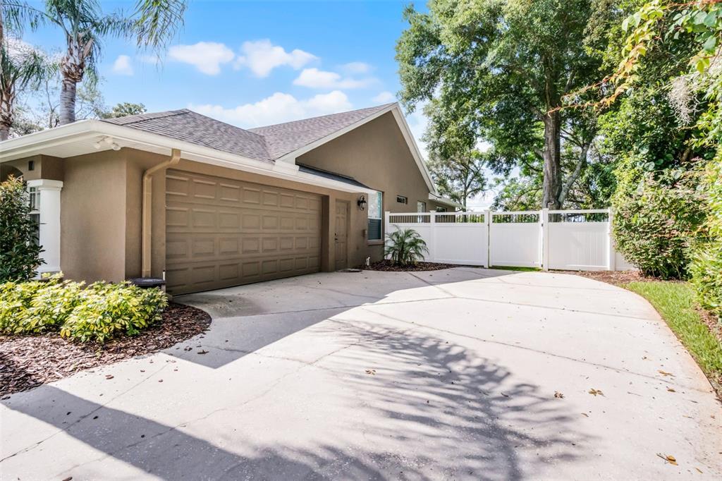 Oviedo, Florida, 32765, United States, 4 Bedrooms Bedrooms, ,3 BathroomsBathrooms,Residential,For Sale,1849988