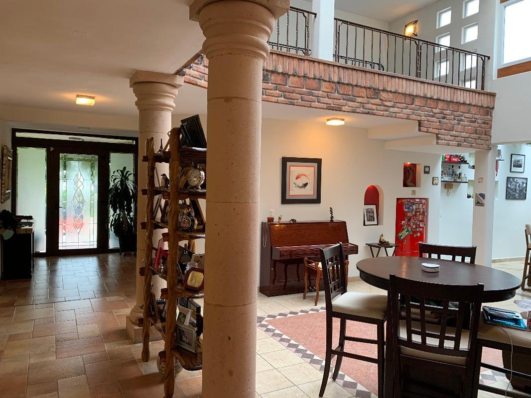 Lerma, Estado de México, 52005, Mexico, 4 Bedrooms Bedrooms, ,4 BathroomsBathrooms,Residential,For Sale,1918511