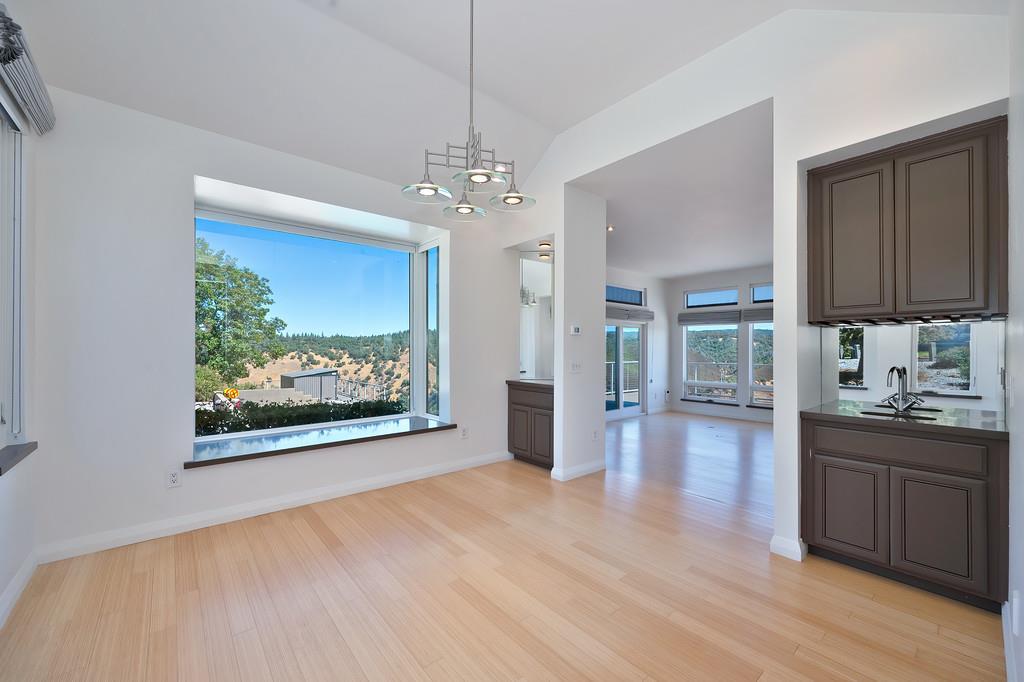 Placerville, California, 95667, United States, 4 Bedrooms Bedrooms, ,5 BathroomsBathrooms,Residential,For Sale,1982324