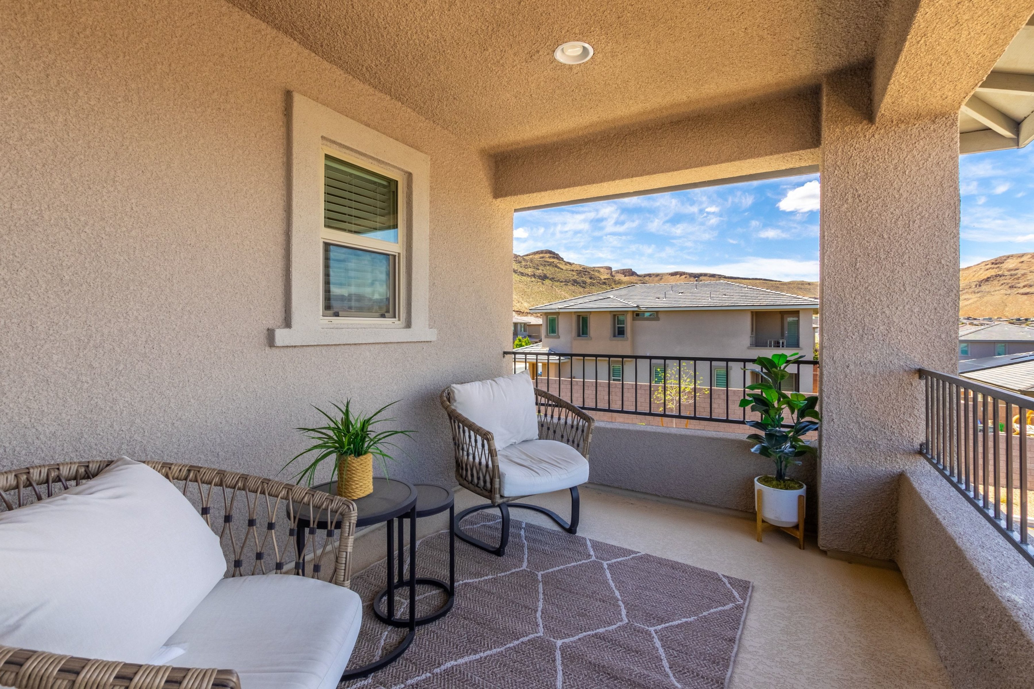  Four bedroom corner lot in very desirable southwest gated community - 物件實景