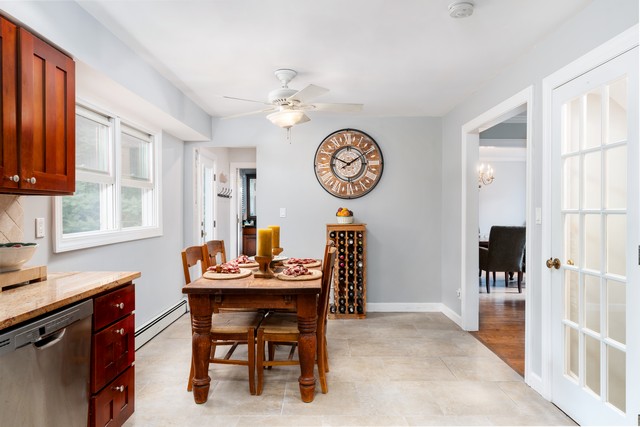 Wadng River, New York, 11792, United States, 4 Bedrooms Bedrooms, ,4 BathroomsBathrooms,Residential,For Sale,1846934