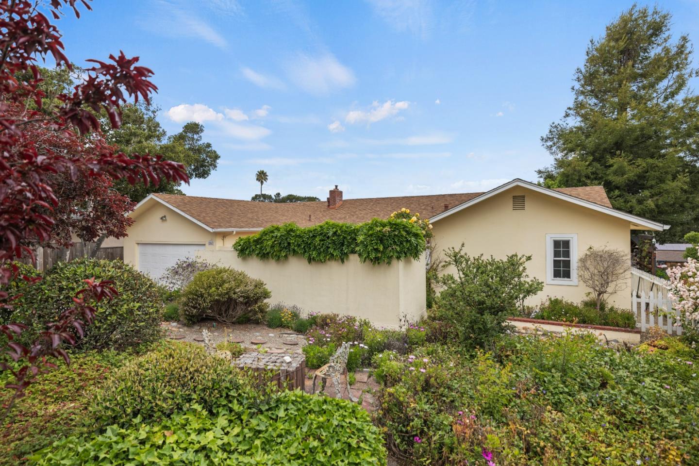 Monterey, California, 93940, United States, 4 Bedrooms Bedrooms, ,3 BathroomsBathrooms,Residential,For Sale,1829502