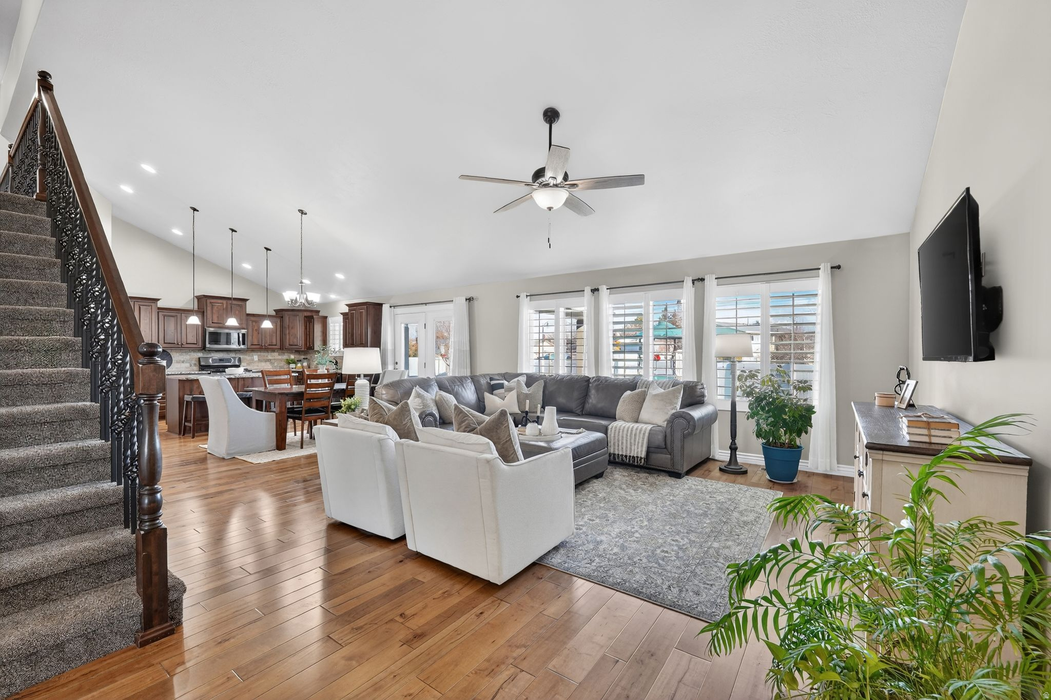 Syracuse, Utah, 84075, United States, 5 Bedrooms Bedrooms, ,3 BathroomsBathrooms,Residential,For Sale,2003414