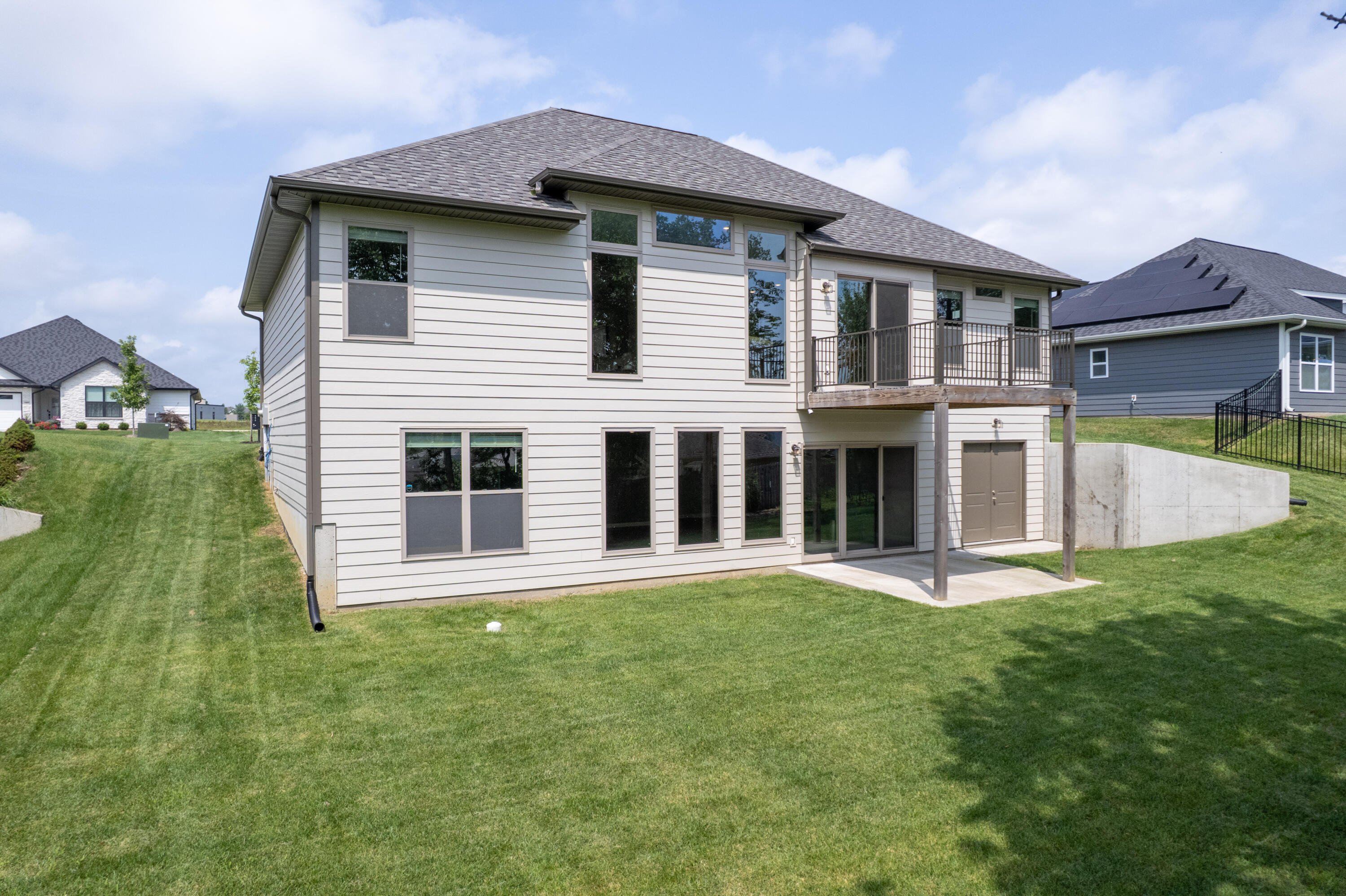 COLUMBIA, Missouri, 65203, United States, 5 Bedrooms Bedrooms, ,3 BathroomsBathrooms,Residential,For Sale,1976271