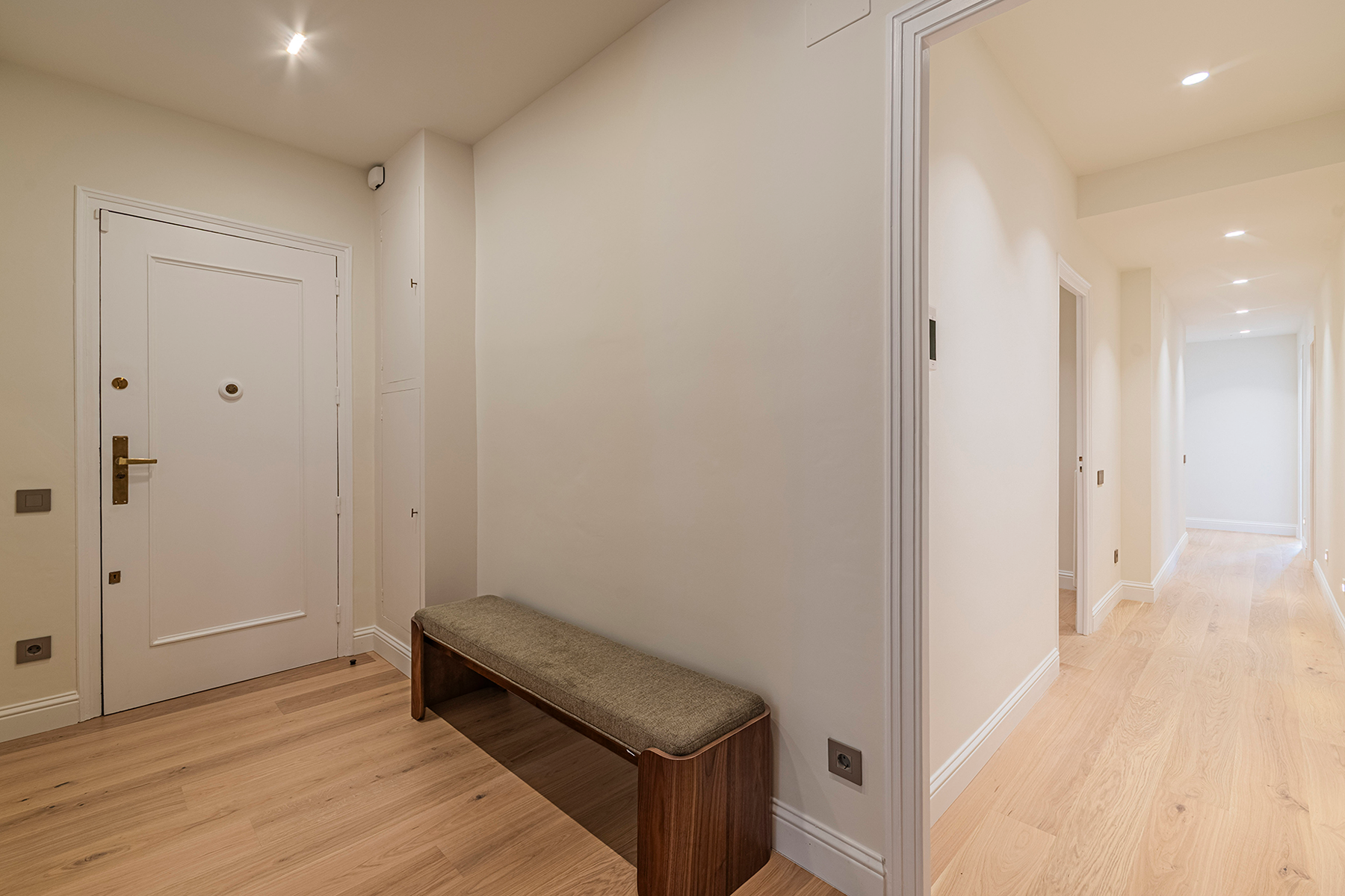  Beautiful brand-new flat next to Consell de Cent - 物件實景