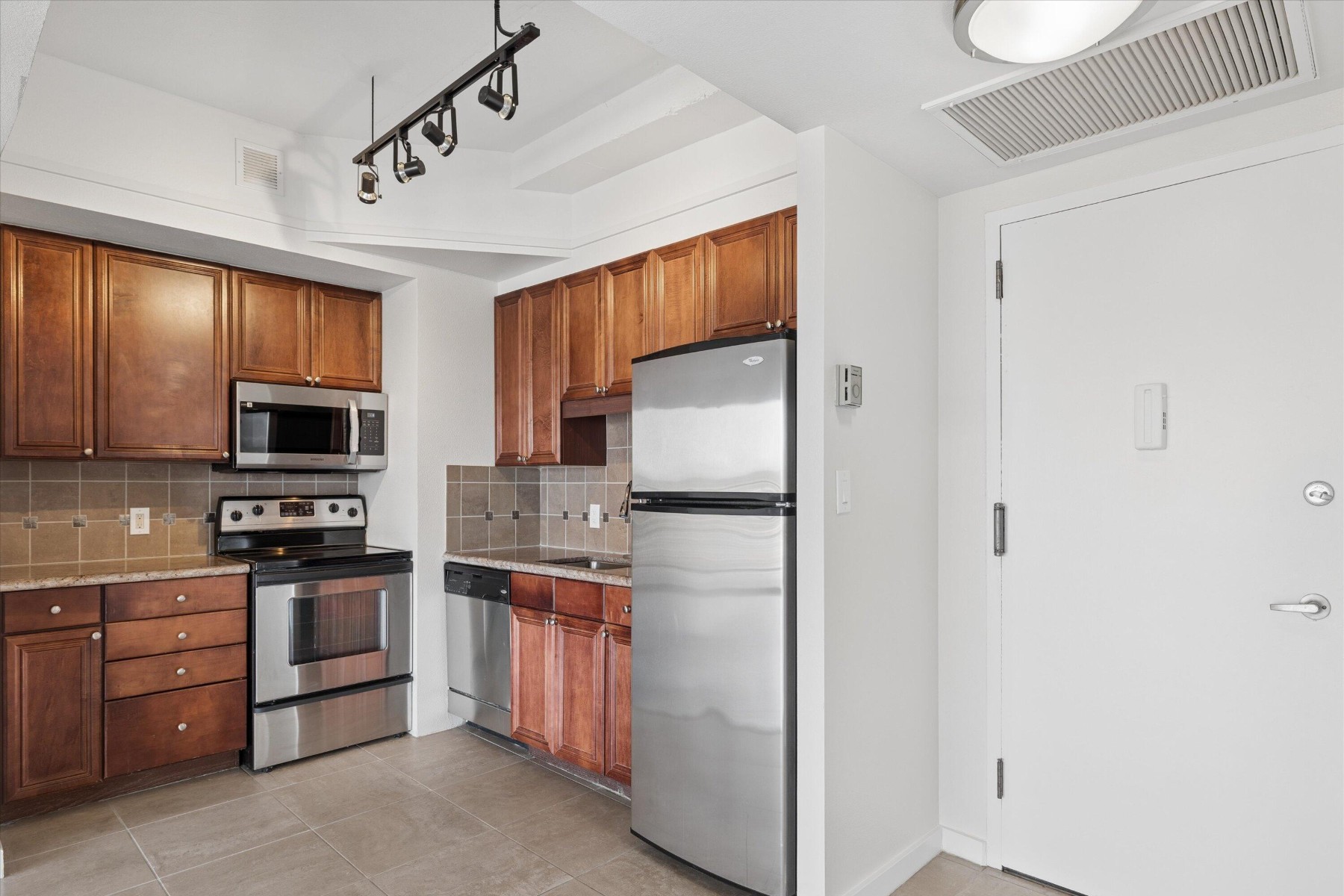  4750 N Central Avenue  Phoenix, AZ - 物件實景