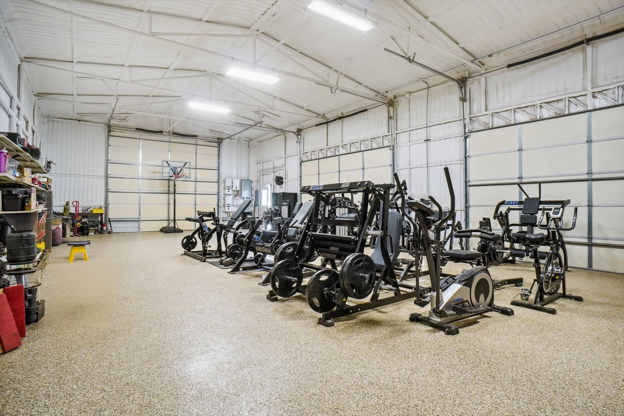 Decatur, Texas, 76234, United States, 7 Bedrooms Bedrooms, ,6 BathroomsBathrooms,Residential,For Sale,1976001