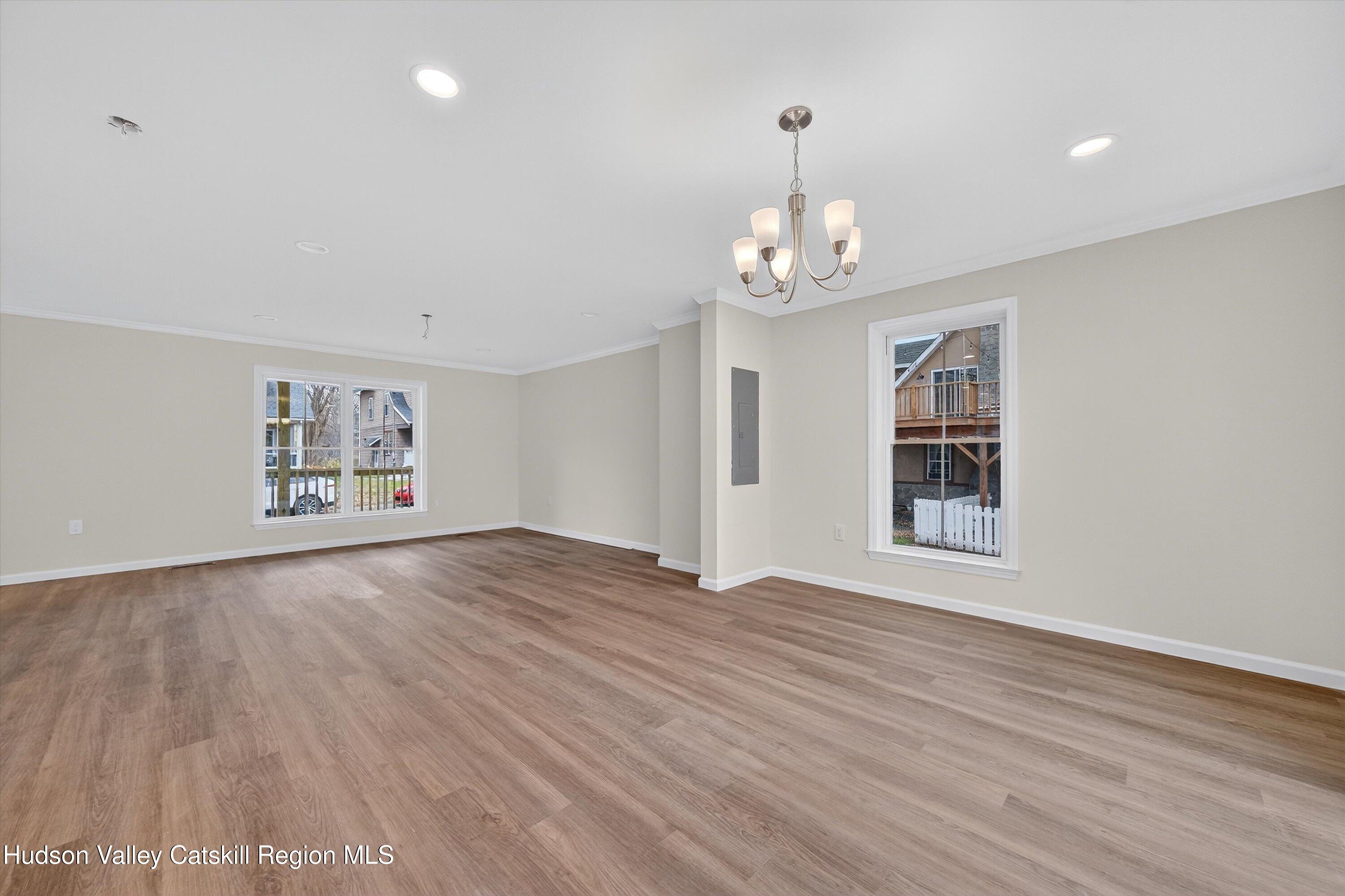 Saugerties, New York, 12477, United States, 3 Bedrooms Bedrooms, ,3 BathroomsBathrooms,Residential,For Sale,1994537