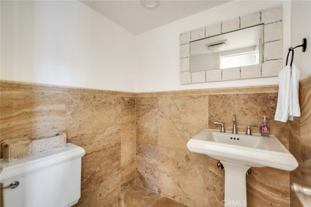 Costa Mesa, California, 92627, United States, 3 Bedrooms Bedrooms, ,2 BathroomsBathrooms,Residential,For Sale,1847589