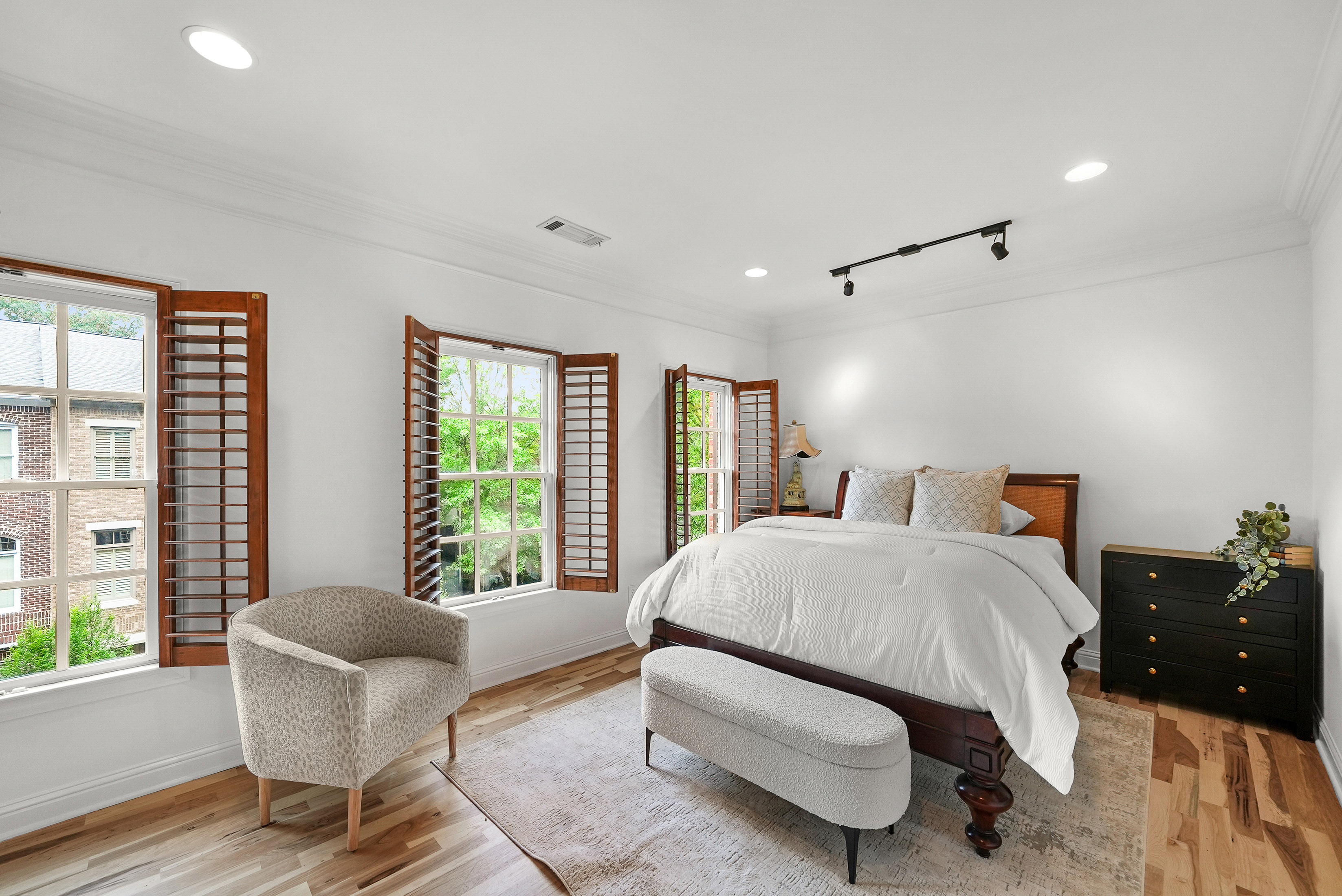  Beautifully Appointed Townhome in the Heart of Downtown Alpharetta - 物件實景