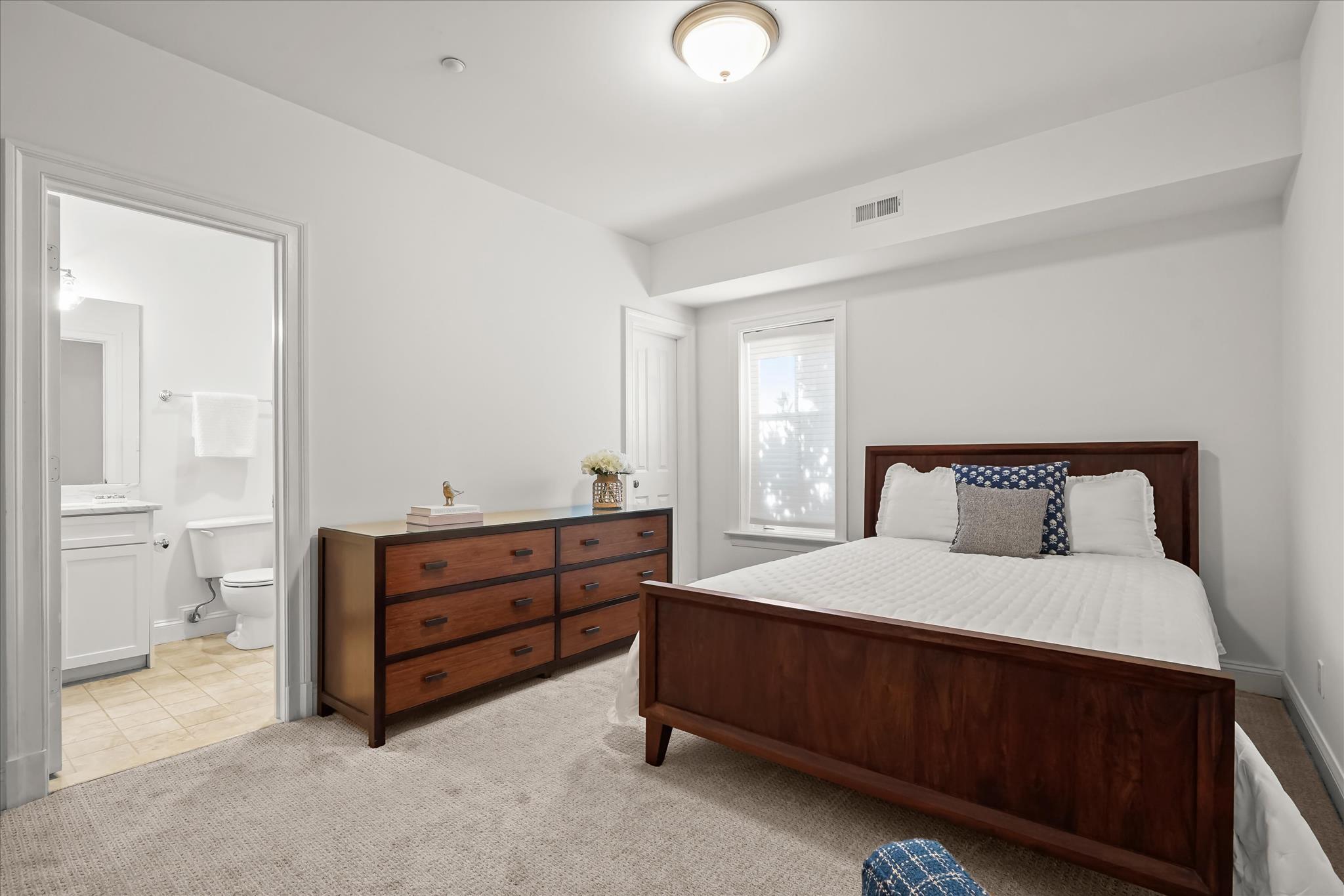  4423 Walsh Street, Chevy Chase, MD, 20815 - 物件實景