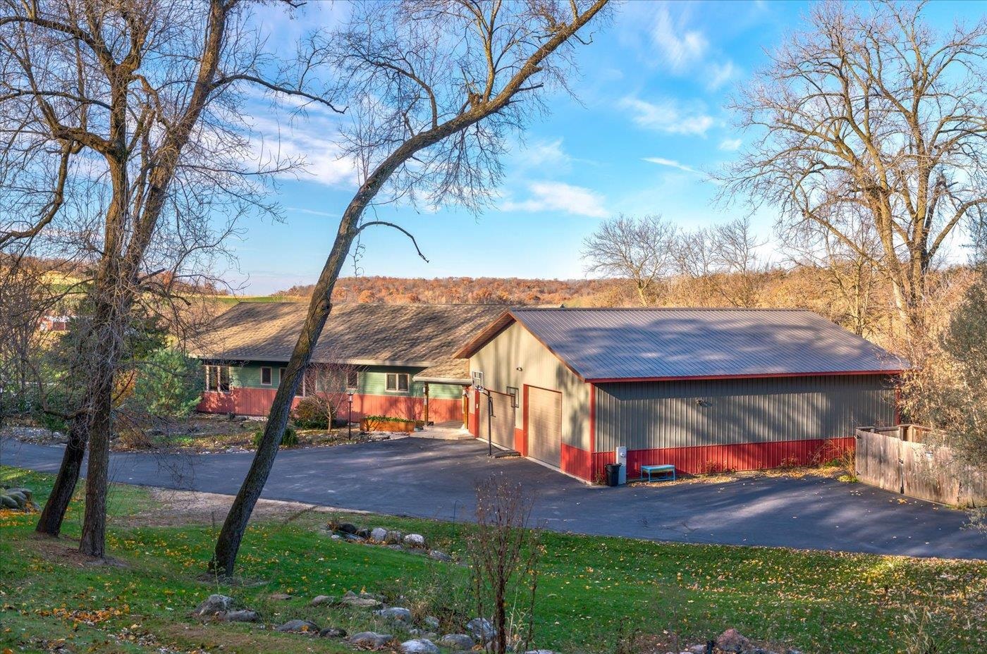 Sauk City, Wisconsin, 53583, United States, 5 Bedrooms Bedrooms, ,4 BathroomsBathrooms,Residential,For Sale,1992585
