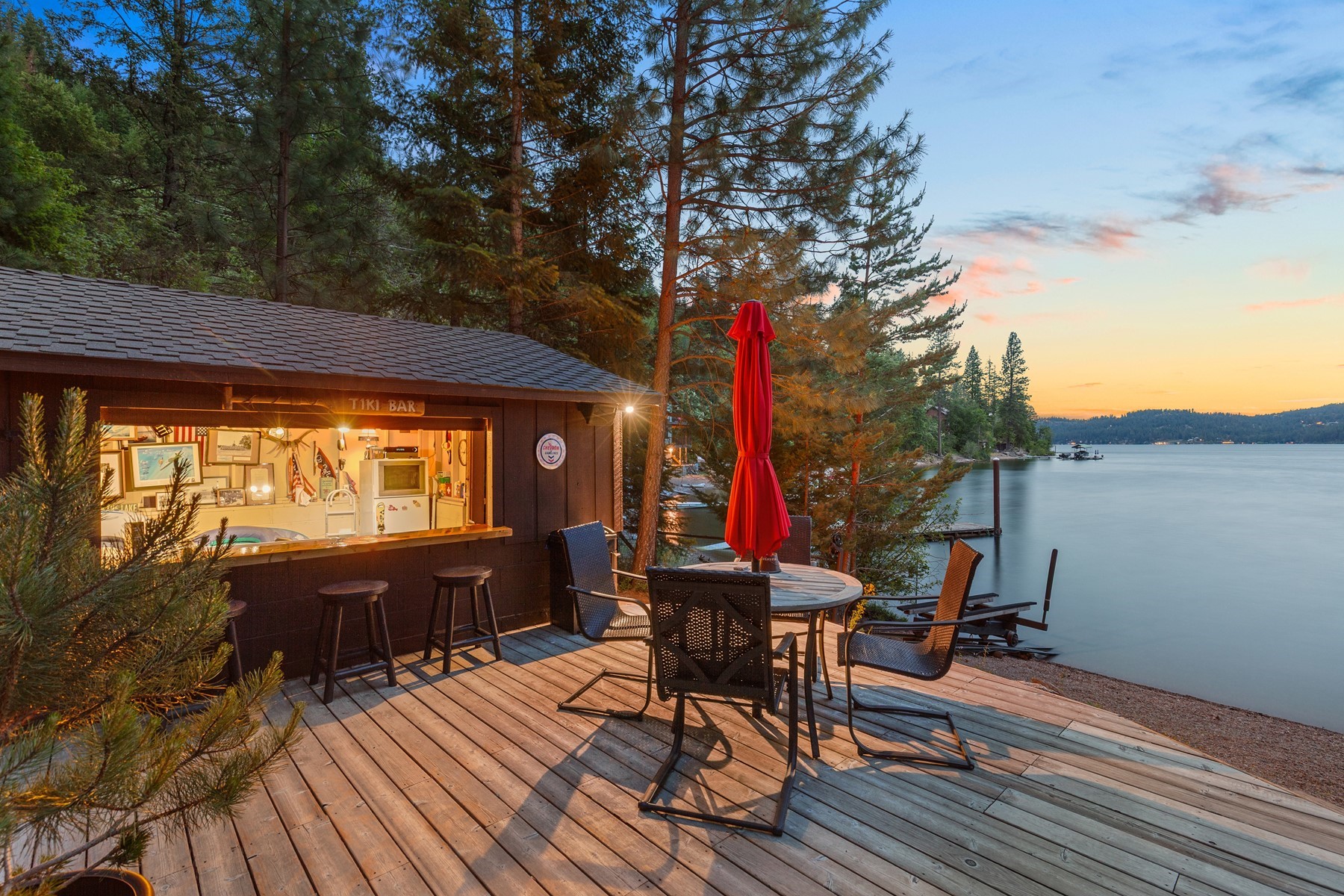  Captivating Upscale Log Lakefront Retreat - 物件實景