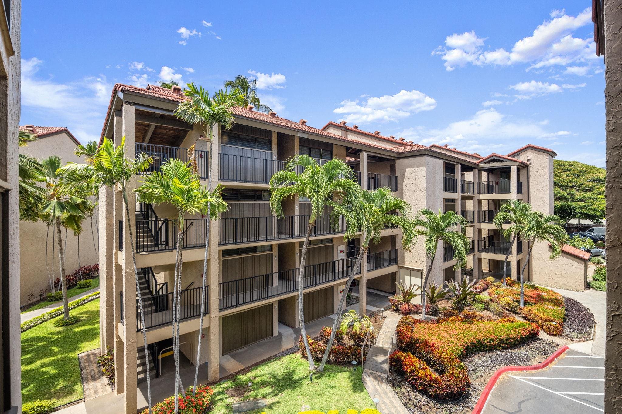 Lahaina, Hawaii, 96761, United States, 2 Bedrooms Bedrooms, ,1 BathroomBathrooms,Residential,For Sale,1848702