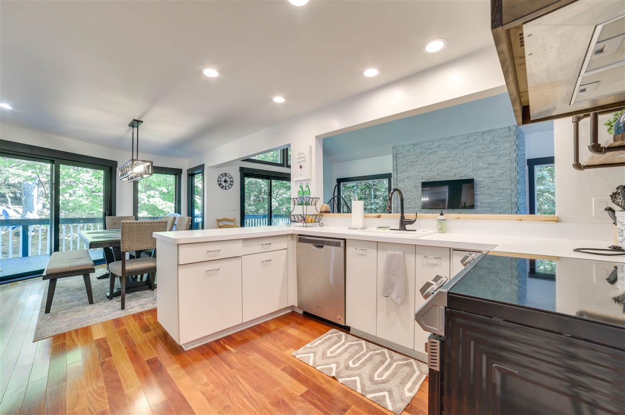 Harbor Springs, Michigan, 49740, United States, 3 Bedrooms Bedrooms, ,4 BathroomsBathrooms,Residential,For Sale,1954810