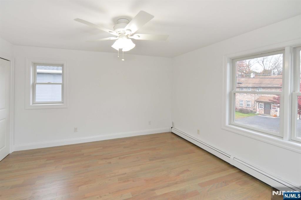 Mahwah, New Jersey, 07430, United States, 4 Bedrooms Bedrooms, ,3 BathroomsBathrooms,Residential,For Sale,1989324