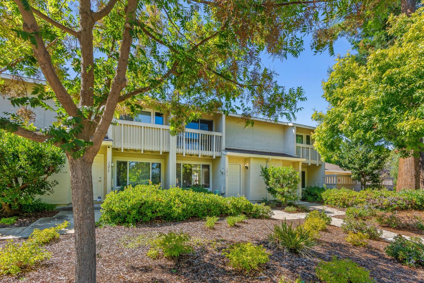 Sunnyvale, California, 94087, United States, 2 Bedrooms Bedrooms, ,2 BathroomsBathrooms,Residential,For Sale,1947978