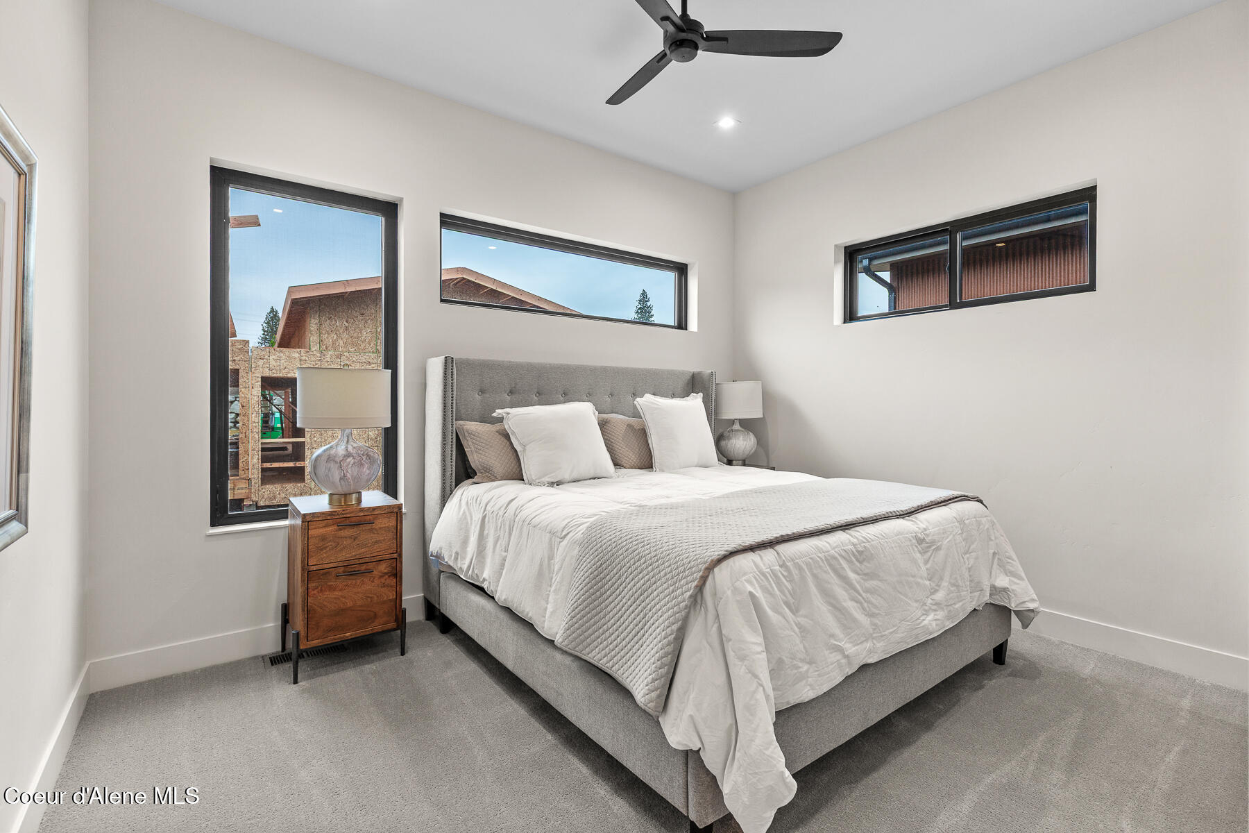 Coeur d'Alene, Idaho, 83814, United States, 3 Bedrooms Bedrooms, ,4 BathroomsBathrooms,Residential,For Sale,2014770