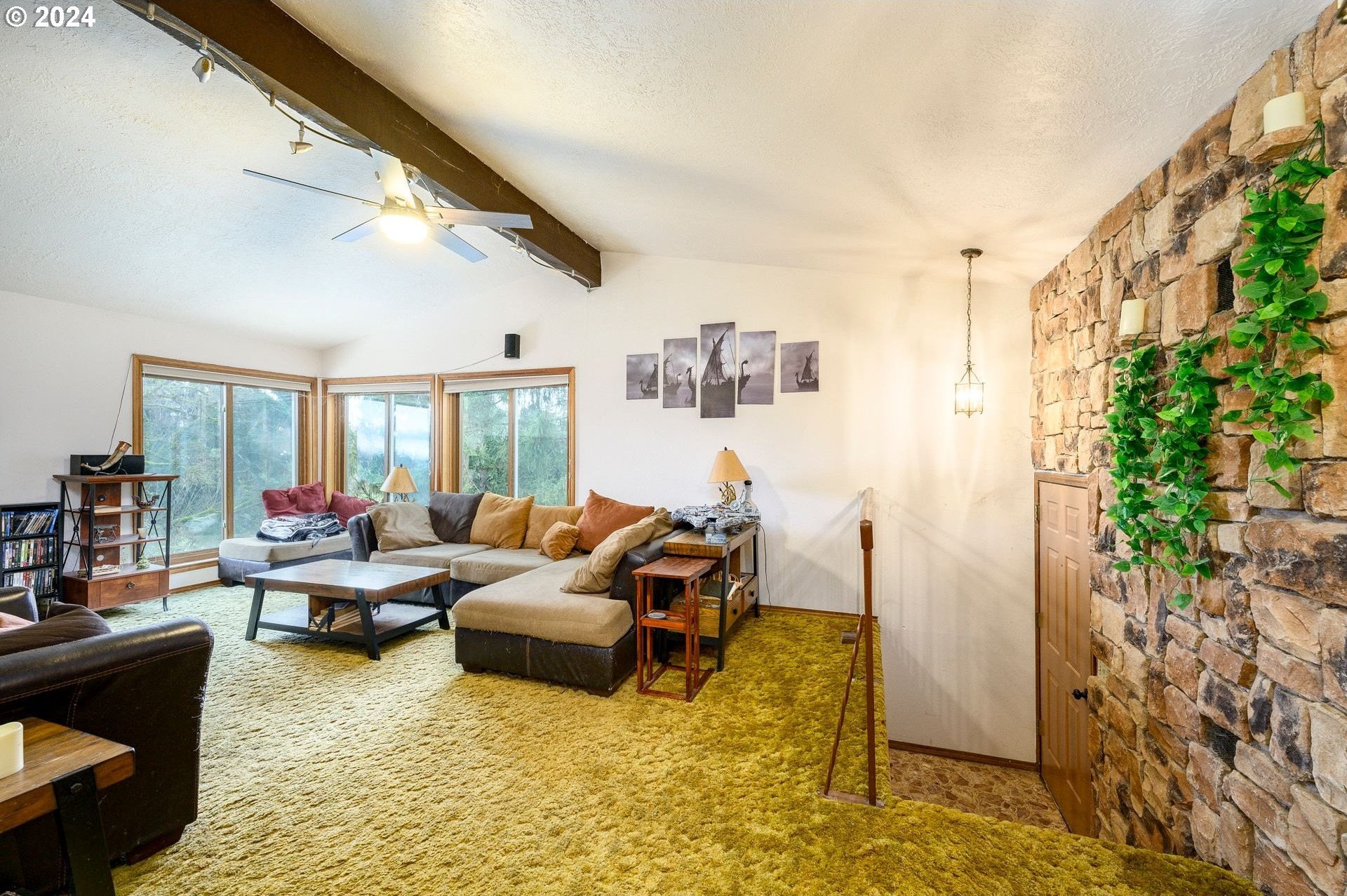 35267 S ACER LN, Molalla, Oregon, 97038, United States, 3 Bedrooms Bedrooms, ,2 BathroomsBathrooms,Residential,For Sale,35267 S ACER LN,1675440