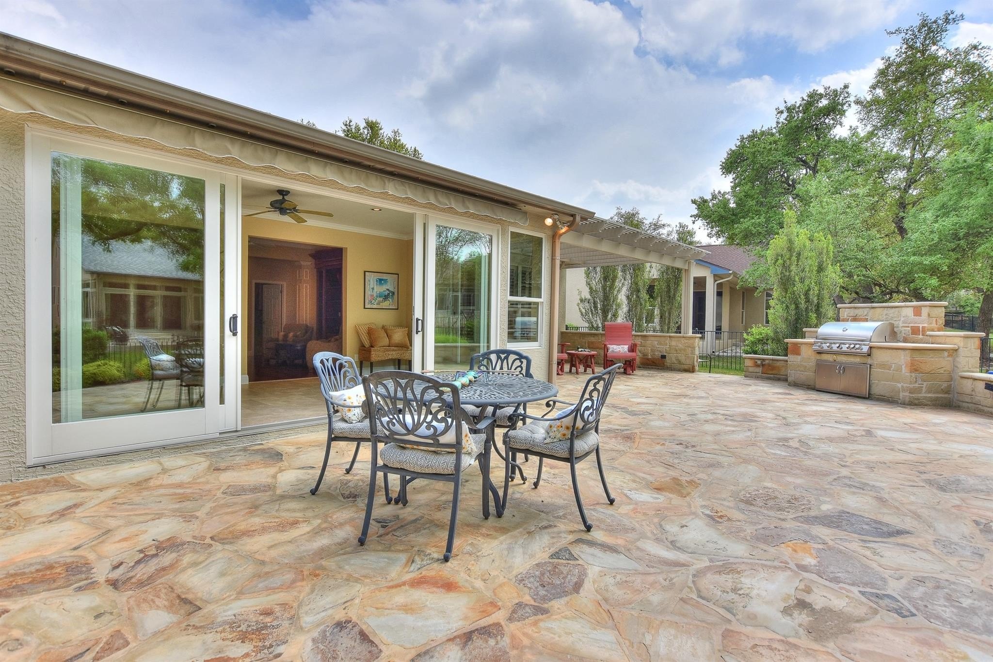 Georgetown, Texas, 78633, United States, 2 Bedrooms Bedrooms, ,2 BathroomsBathrooms,Residential,For Sale,1977670