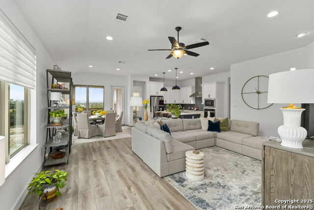 Boerne, Texas, 78006, United States, 3 Bedrooms Bedrooms, ,2 BathroomsBathrooms,Residential,For Sale,1694629